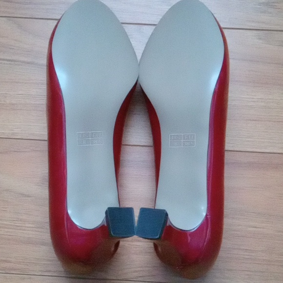 Skysterry | Rich Red Patent Heels - Picture 5 of 7